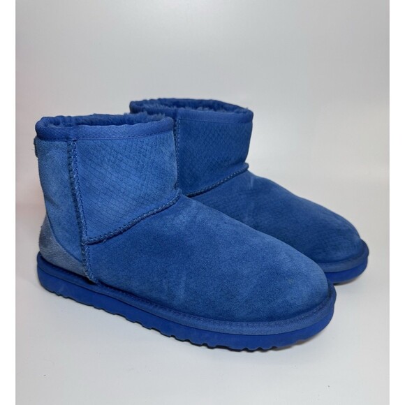 Ugg boots Classic Mini Exotic Scales Marine Blue SIZE 8-FM5 - Picture 1 of 14